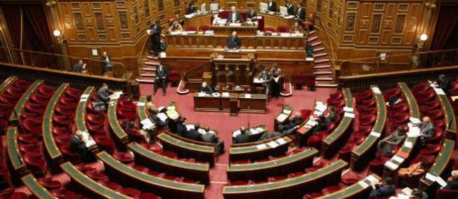 Le Parlement vote le premier acte budgétaire de l ère Hollande